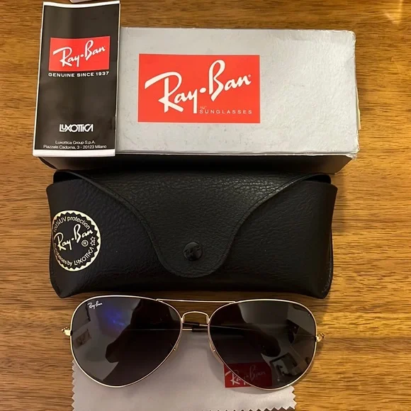 NWT Polarized Ray-Ban Aviator Classic Sunglasses with box and case Ray Ban Aviator RB3025 001/58 Polarized Gold Green G-15  main image 3